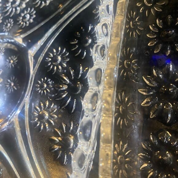 Set Of 2 Vtg Mid Century sunflower Daisy Clear‎ 6.5" Square EAPG pressed glass - Picture 4 of 5